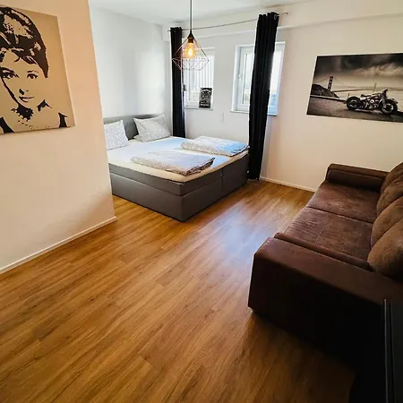 Exklusives Rhein-Lounge Apartment Mit Direktem Rheinblick, Sauna, 2 Schlafzimmern, Parkplatz Fuer Bis Zu 5 Gaeste * Urmitz