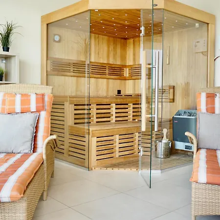 Exklusives Rhein-lounge Mit Direktem Rheinblick, Sauna, 2 Schlafzimmern, Parkplatz Fuer Bis Zu 5 Gaeste