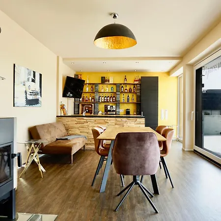 Exklusives Rhein-lounge Mit Direktem Rheinblick, Sauna, 2 Schlafzimmern, Parkplatz Fuer Bis Zu 5 Gaeste Urmitz