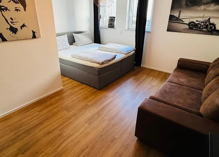 Exklusives Rhein-lounge Mit Direktem Rheinblick, Sauna, 2 Schlafzimmern, Parkplatz Fuer Bis Zu 5 Gaeste * Urmitz